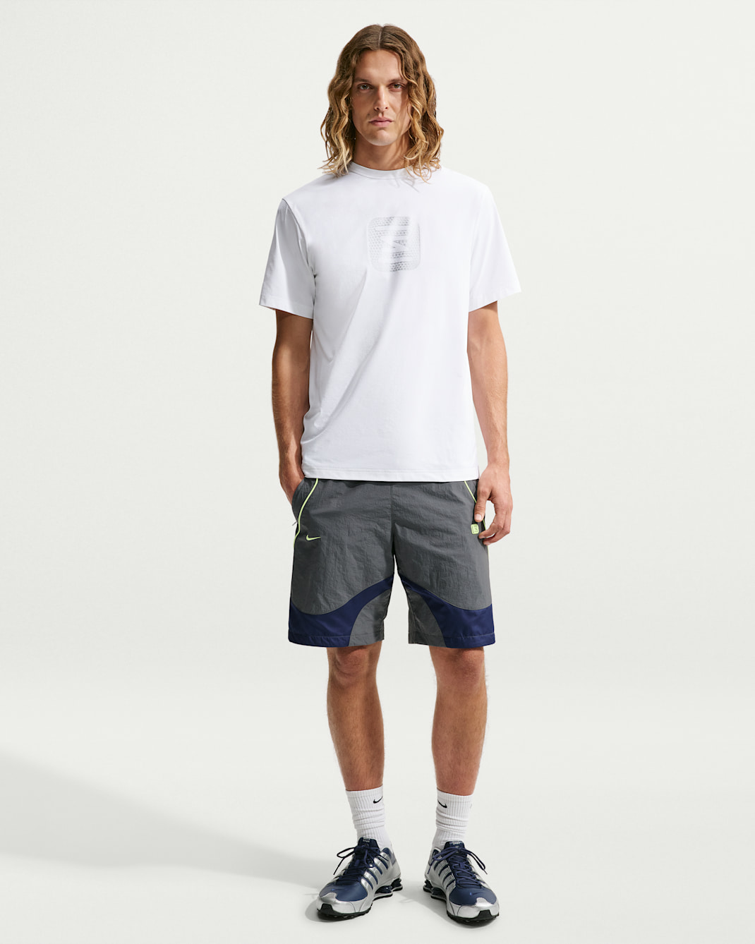 Short tissé Nike Sportswear pour Homme - Iron Grey/Midnight Navy/Light Lemon Twist