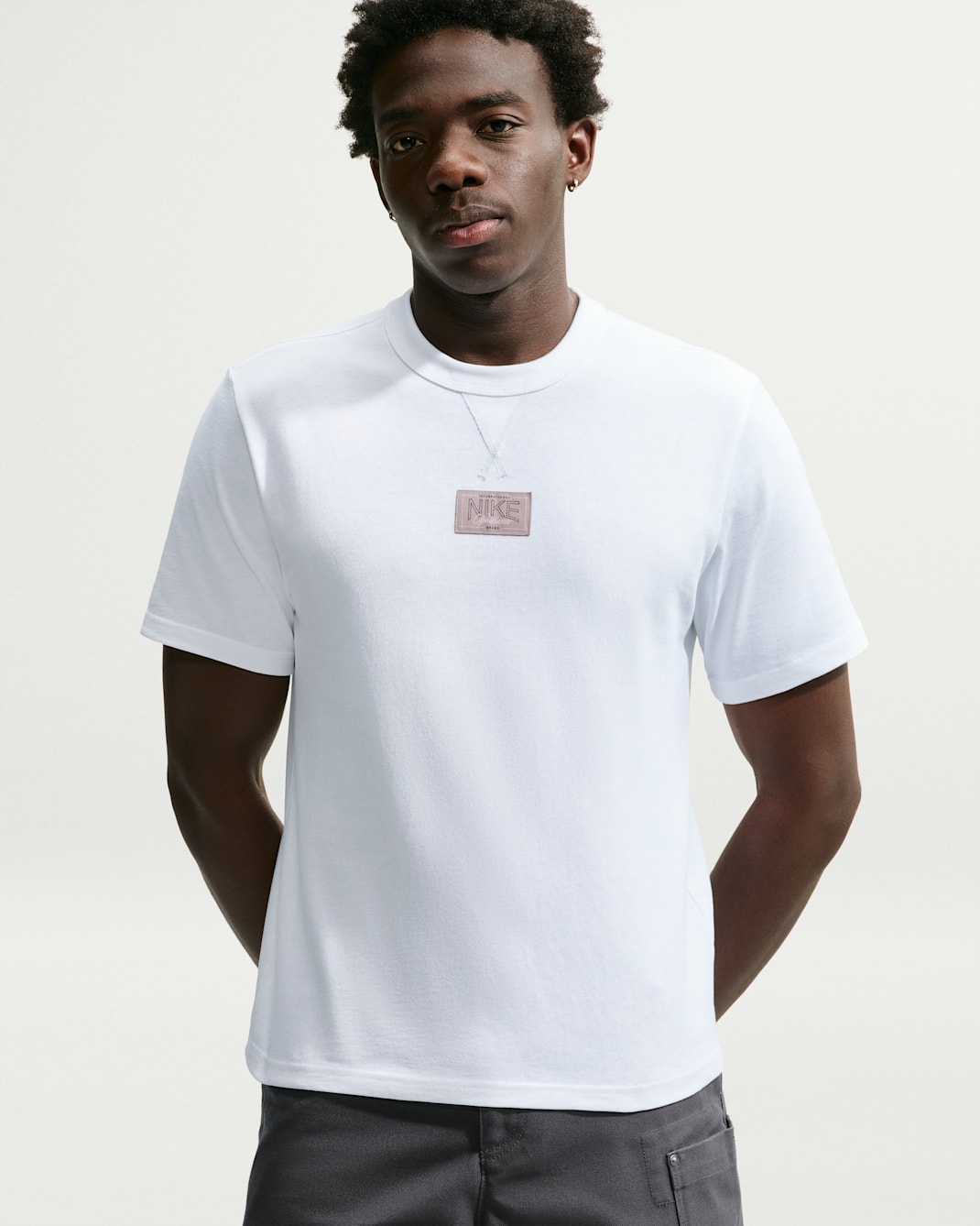Nike Sportswear Premium Essentials T-Shirt - White