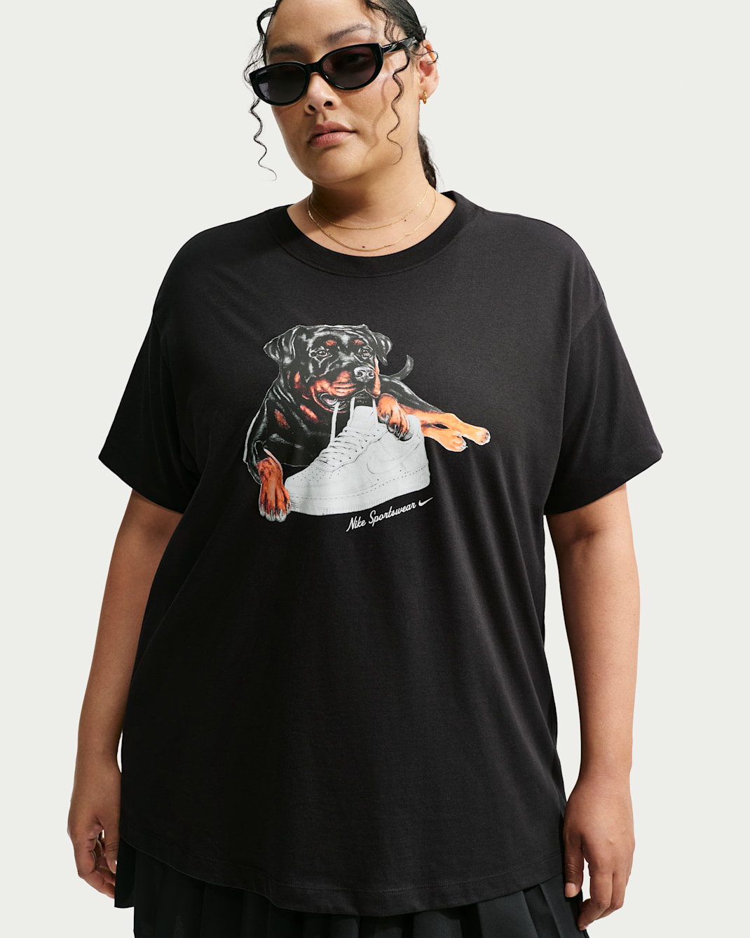 Nike Sportswear Classic Women's Oversized T-Shirt (Plus Size) - Black