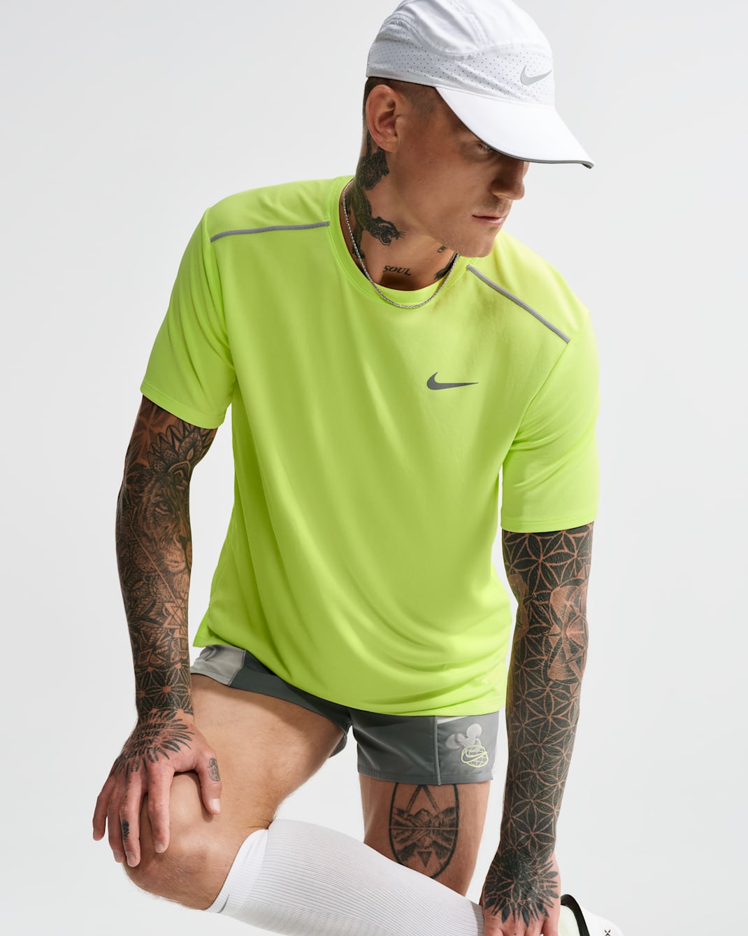 Kortärmad löpartröja Nike Miler Dri-FIT för män - Light Lemon Twist