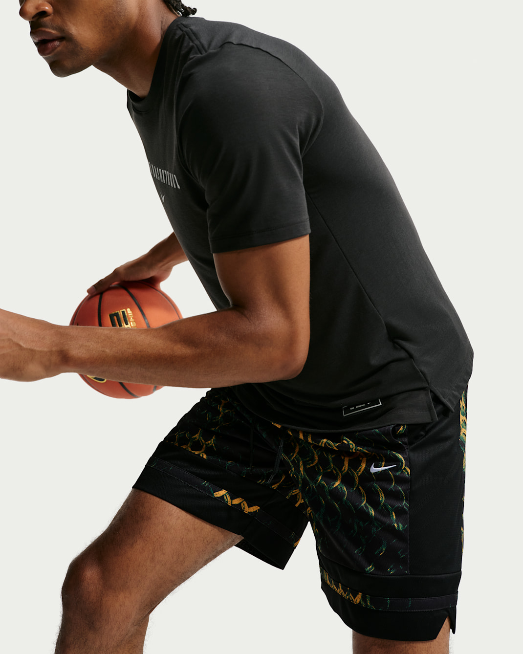 Nike Classic Men's Dri-FIT 8" Basketball Shorts