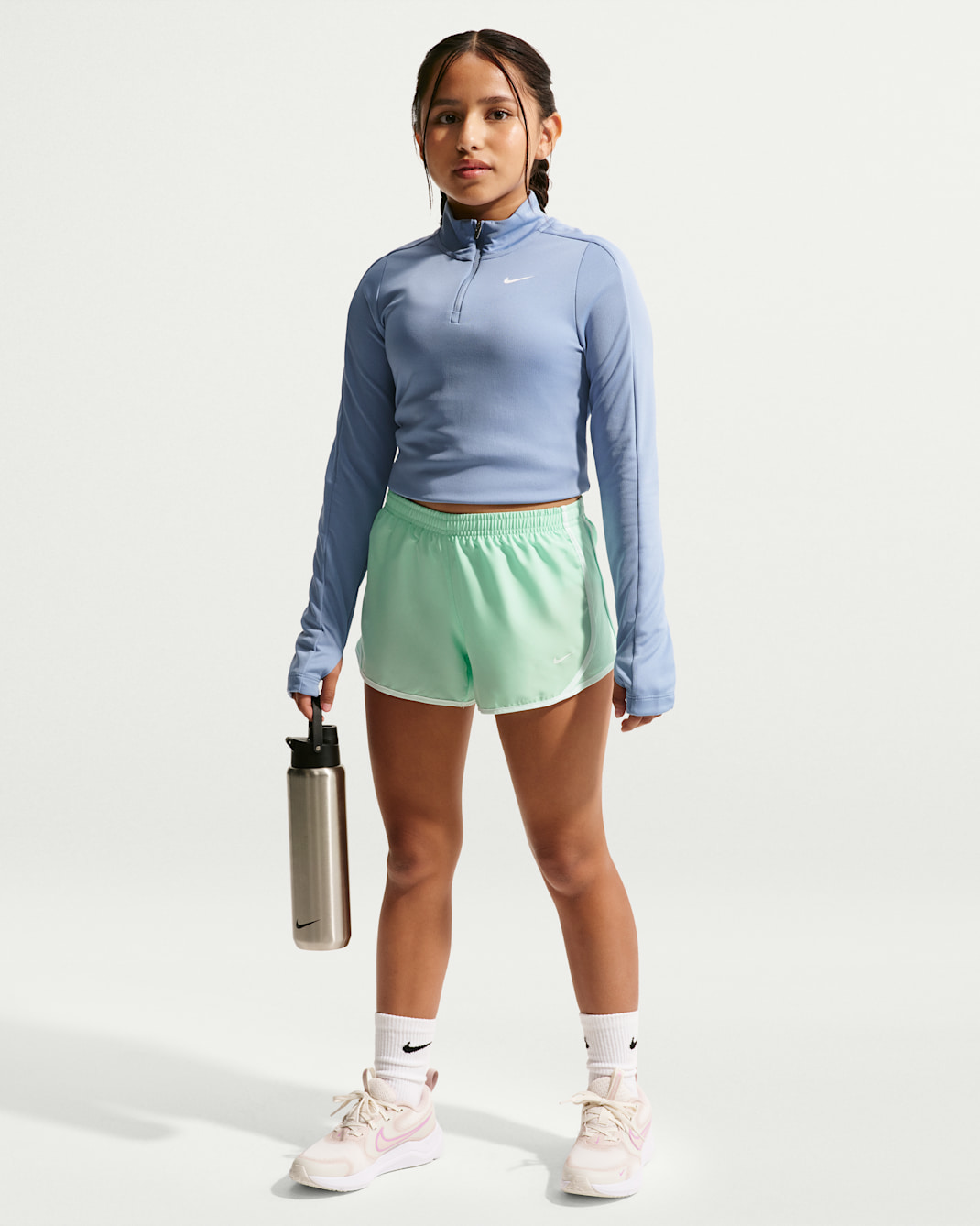 Löparshorts Nike Tempo Dri-FIT för ungdom (tjejer) - Arctic Green/Vit/Energy/Vit