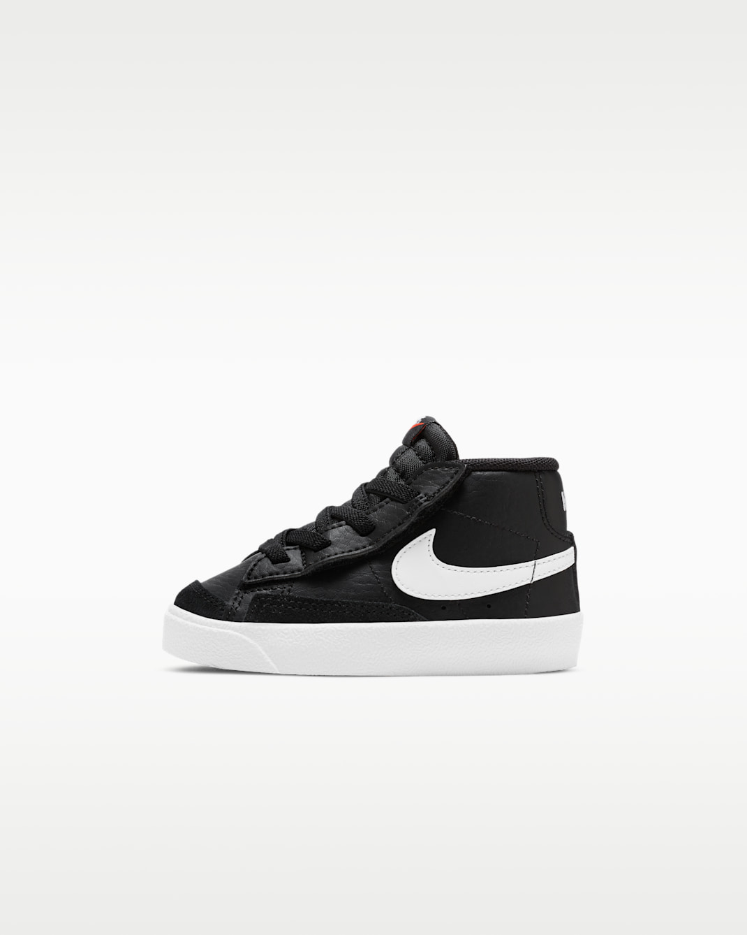 Tenis para bebé e infantil Nike Blazer Mid '77 - Negro/Blanco/Naranja team/Vela