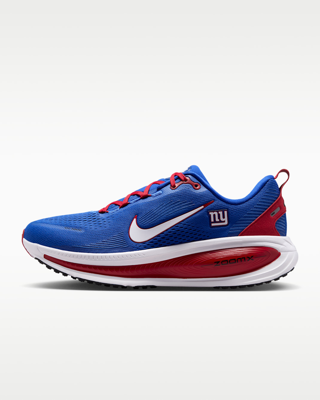 Tenis de correr en pavimento de la NFL para hombre Nike Vomero 18 (New York Giants) - Azul enérgico/Rojo gimnasio/Blanco