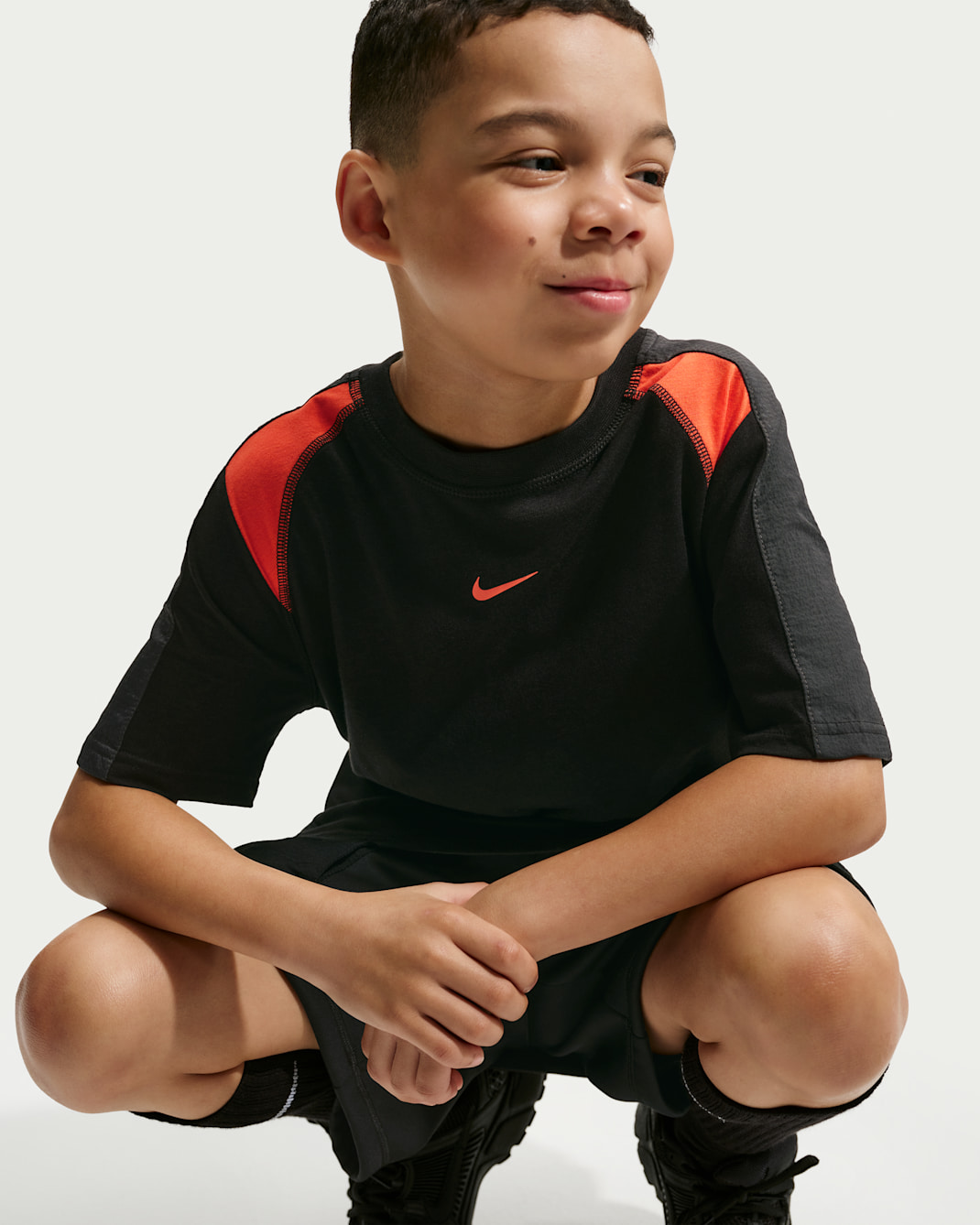 Nike Sportswear City Utility Big Kids' Short-Sleeve Top