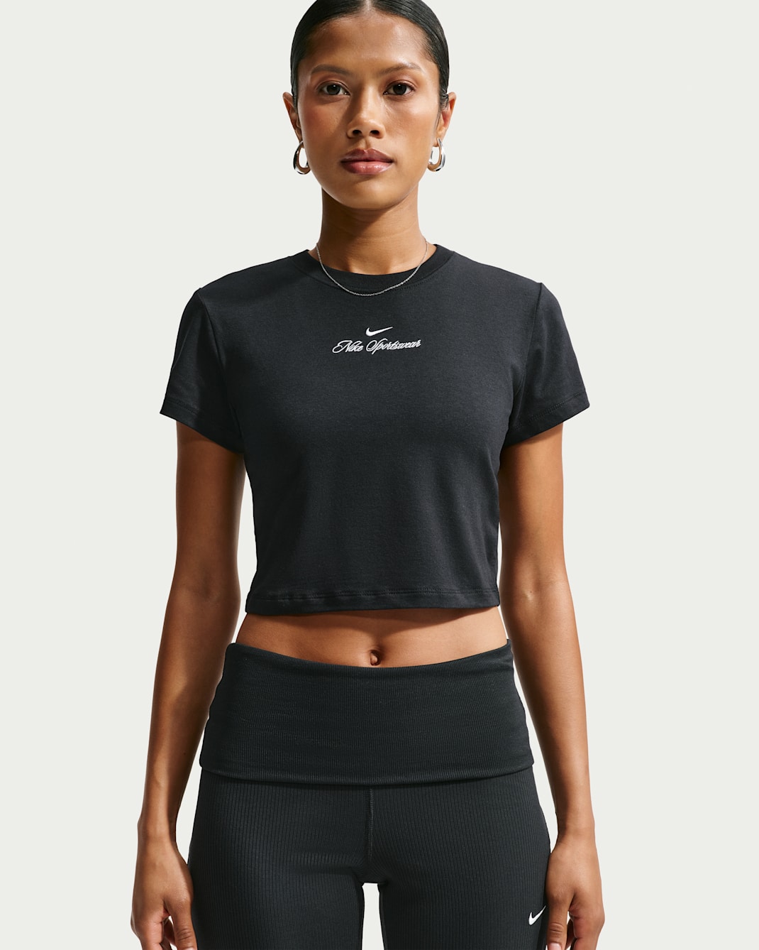 Playera slim cropped para mujer Nike Sportswear Chill Knit - Negro