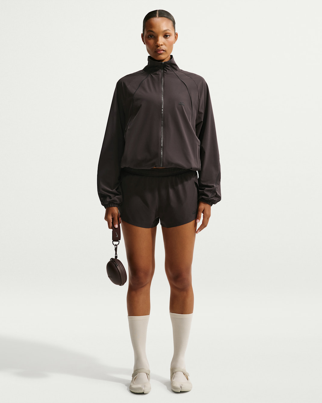 NikeSKIMS Stretch Nylon Laufshorts (Damen) - NSKM Dark Roast