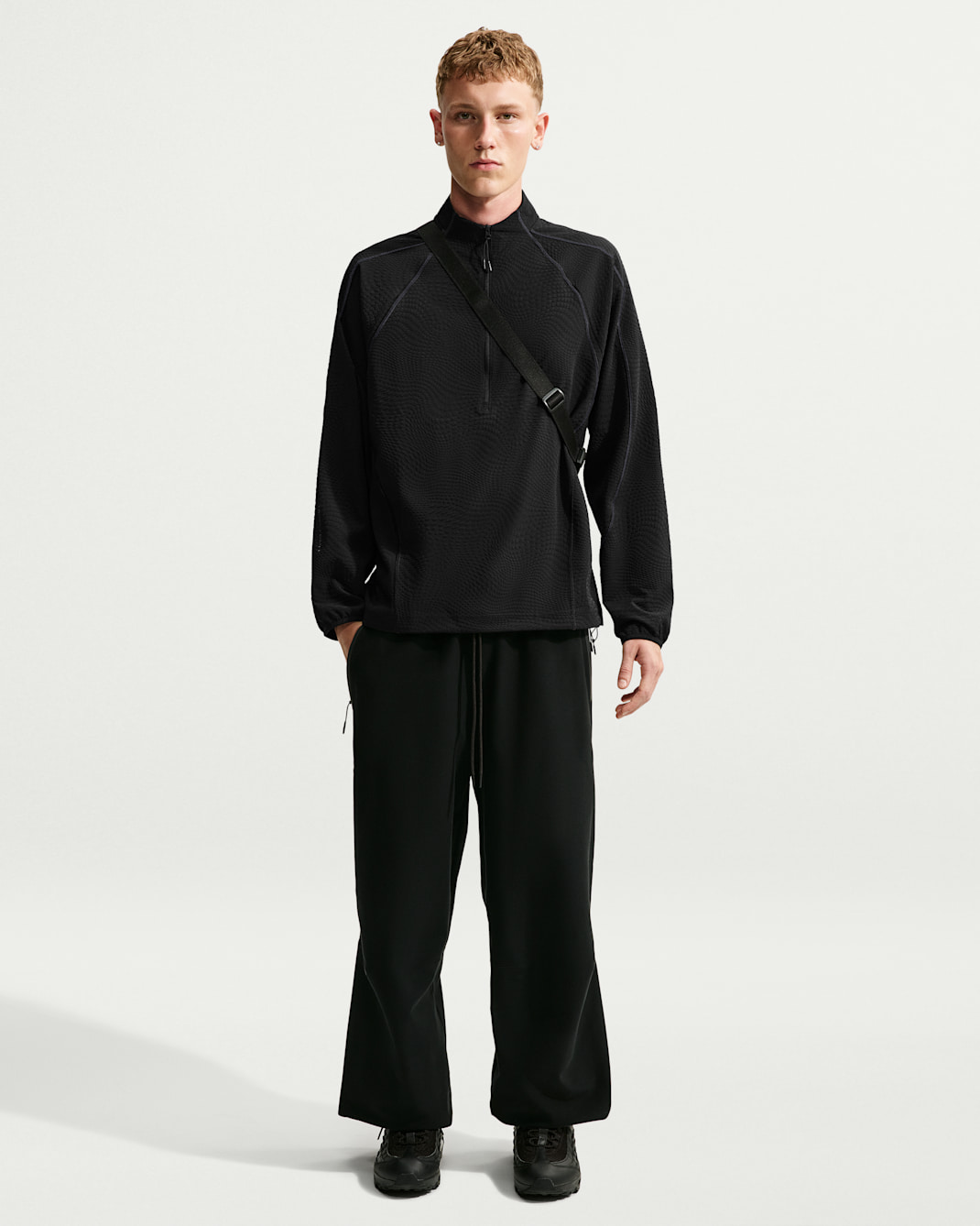 Nike Tech Men's Loose Dri-FIT Quarter-Zip Top