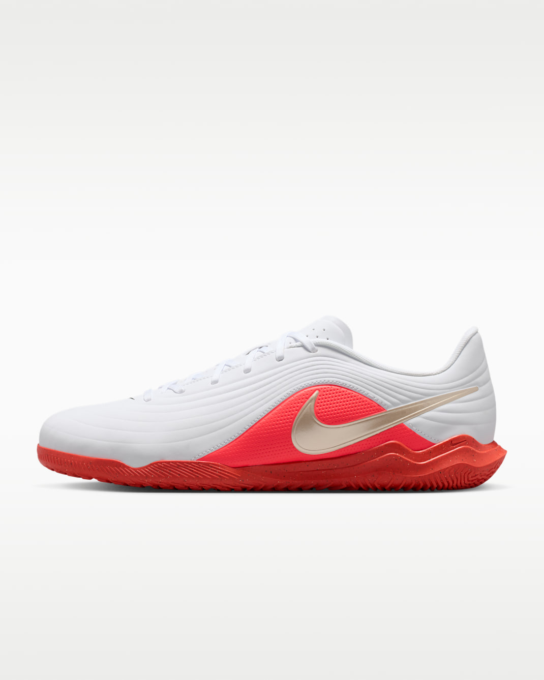 Nike Tiempo Maestro Club Indoor/Court Low-Top Football Shoes - White/Bright Crimson/Blur