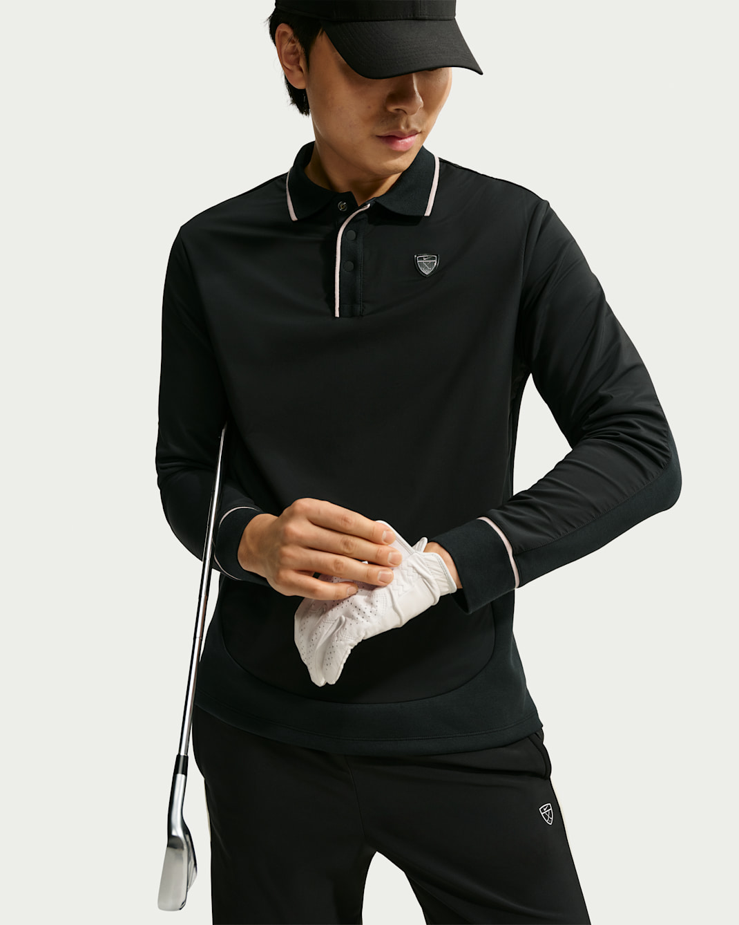 ナイキ テーラード パフォーマンス メンズ Dri-FIT ルーズ ゴルフ ロングスリーブ ポロ - ブラック/クリーム2