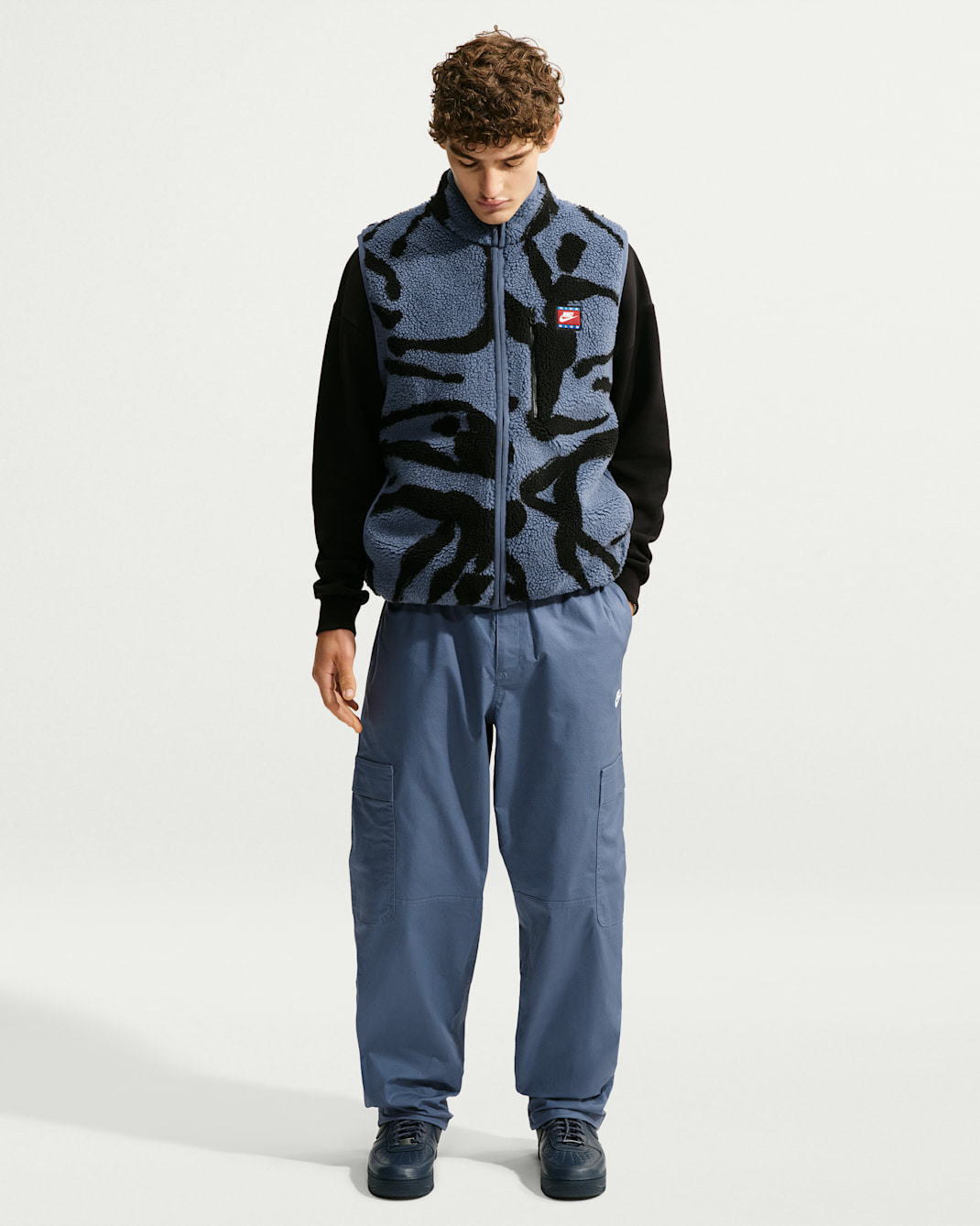 Nike Sportswear Club Men's Woven Cargo Pants - Diffused Blue/White