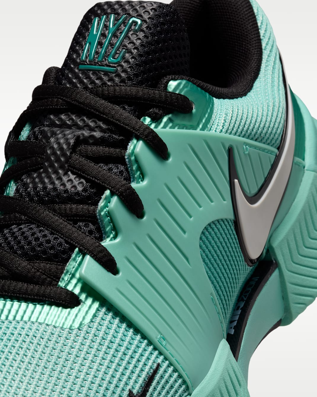 Nike GP Challenge 1.5 PRM Women's Hard Court Tennis Shoes