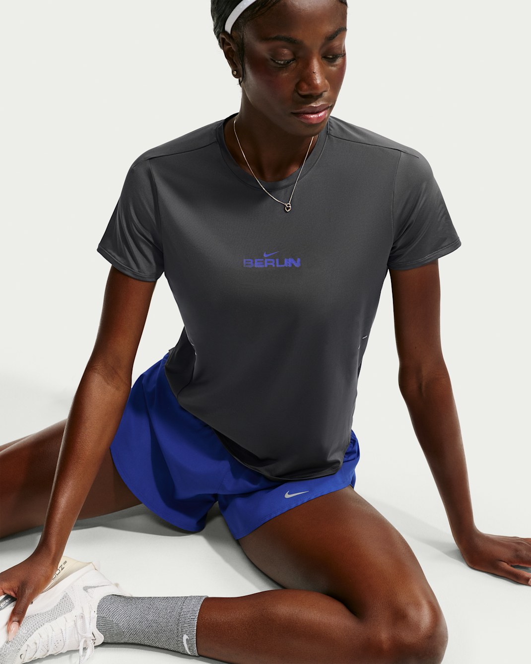 Nike Swift Women's Dri-FIT Short-Sleeve Running Top - Anthracite