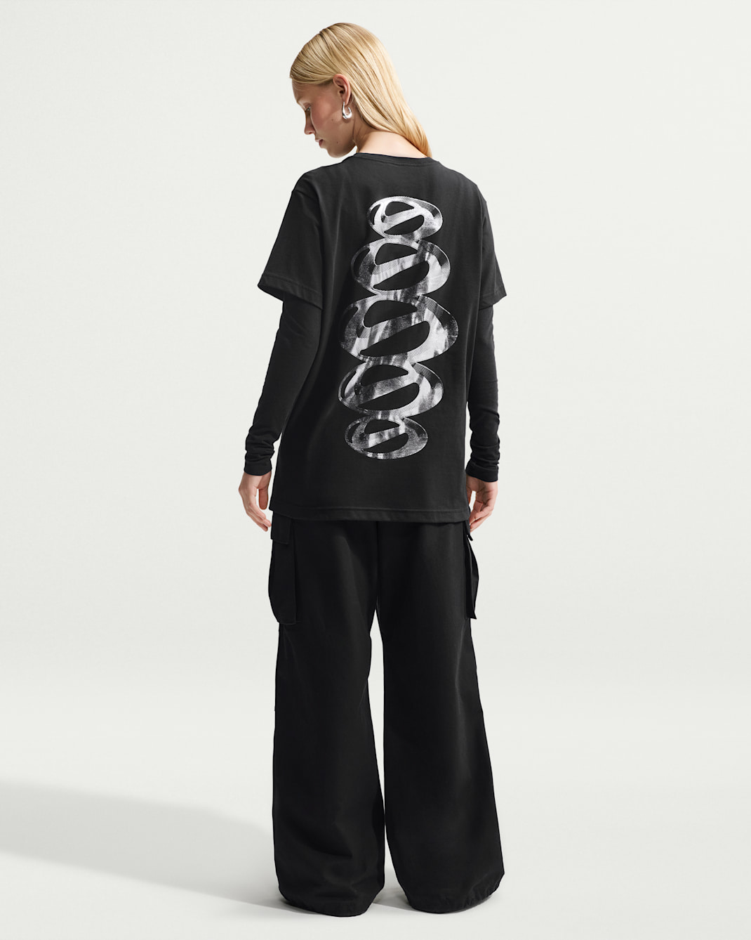 Nike Sportswear Classic Women's Oversized T-Shirt