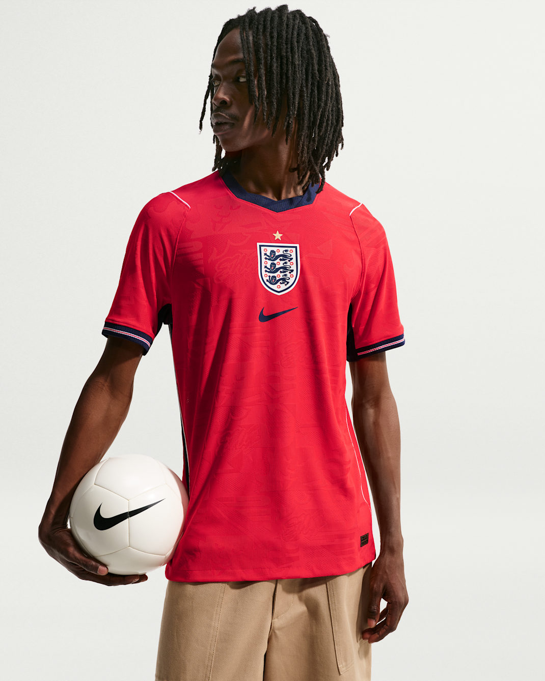 England 2026 Match Nike Aero-FIT autentisk fotballdrakt til herre (bortedrakt) - Speed Red/Obsidian/Hvit/Obsidian