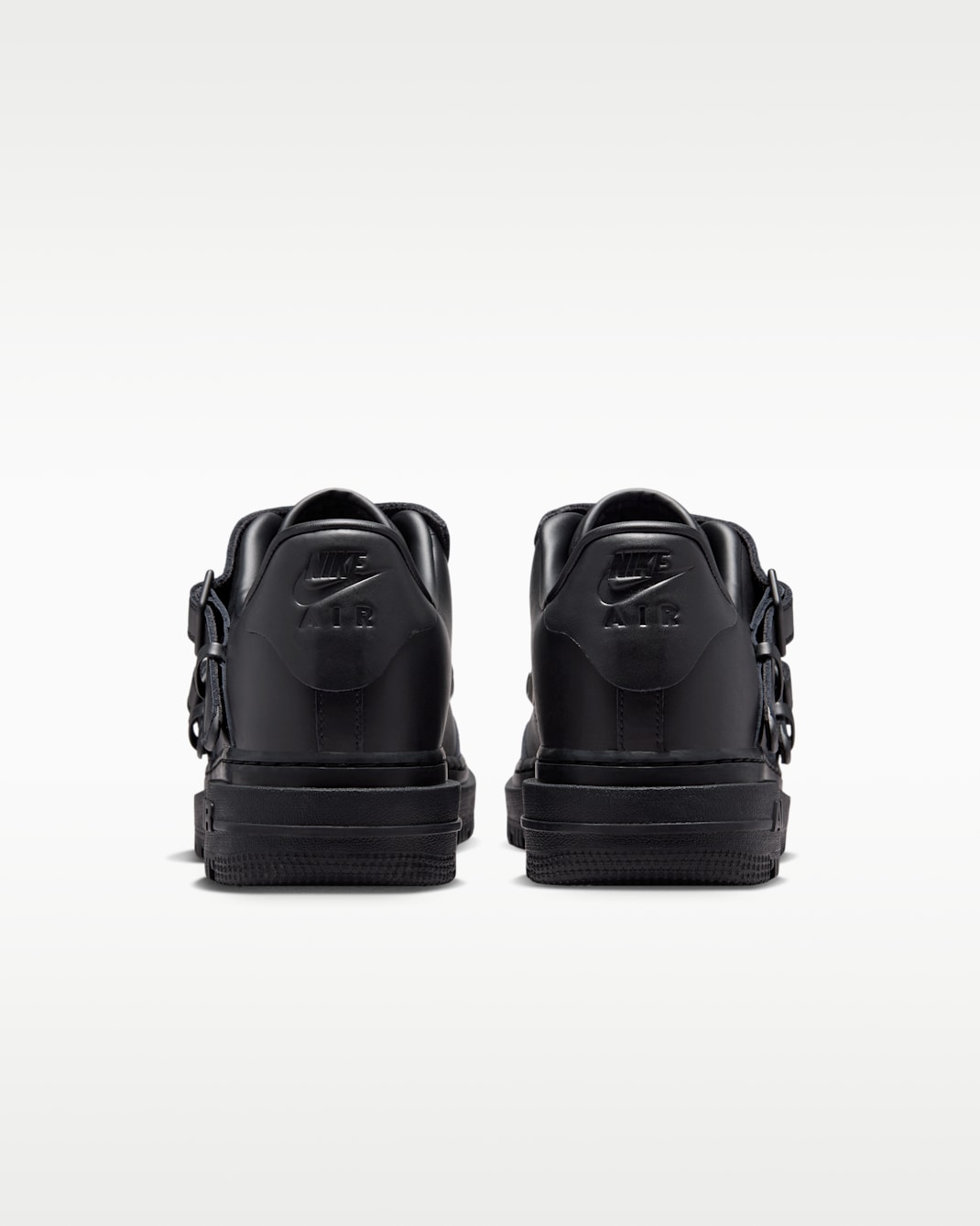 新たな魅力！Nike Air Force 1 Low LX “Black”が登場