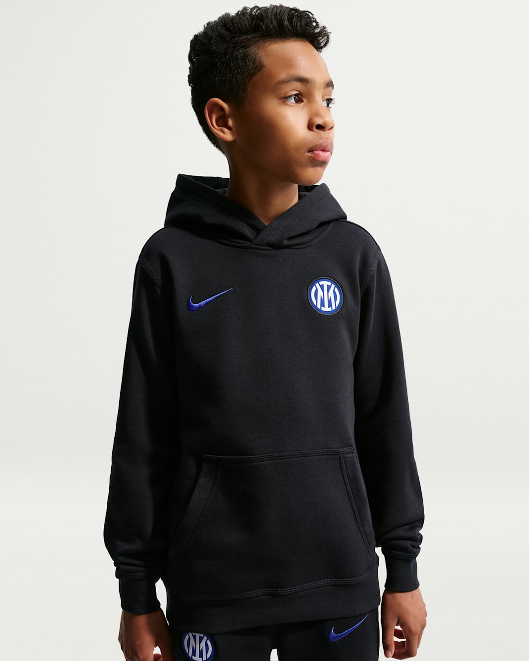Inter Milan Club Older Kids' (Boys') Nike Football Pullover Hoodie - Black/Lyon Blue