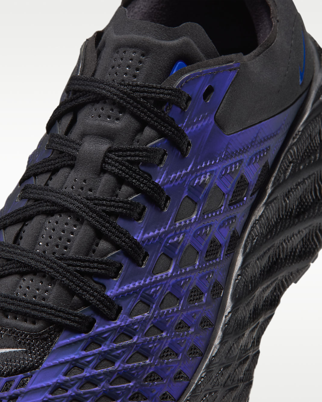 Nike Ava Edge SE Men's Shoes