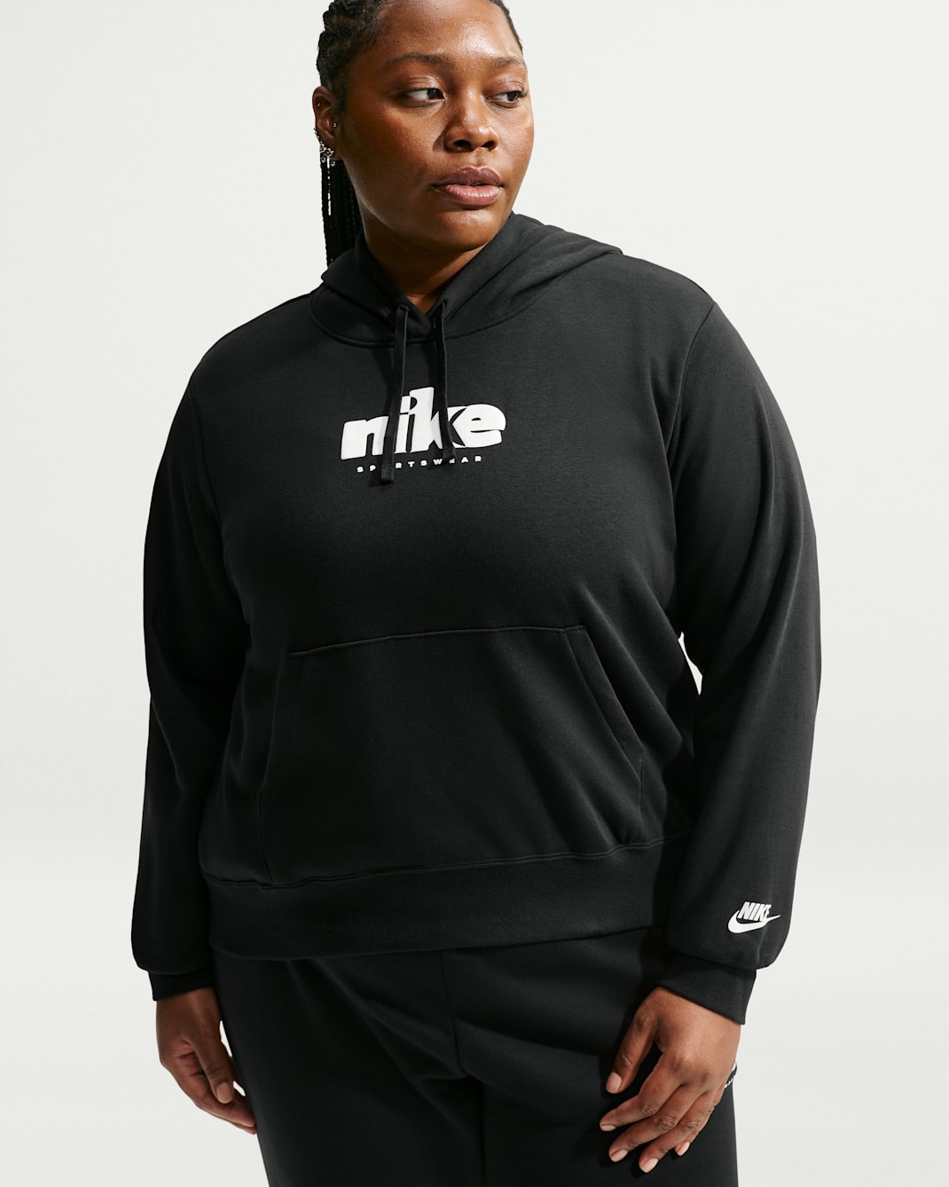 Nike Sportswear Club Fleece Women's Graphic Pullover Hoodie (Plus Size) - Black/White