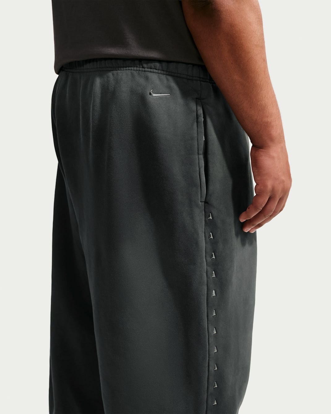 Ja Standard Issue Men's Therma-FIT Fleece Open Hem Basketball Pants