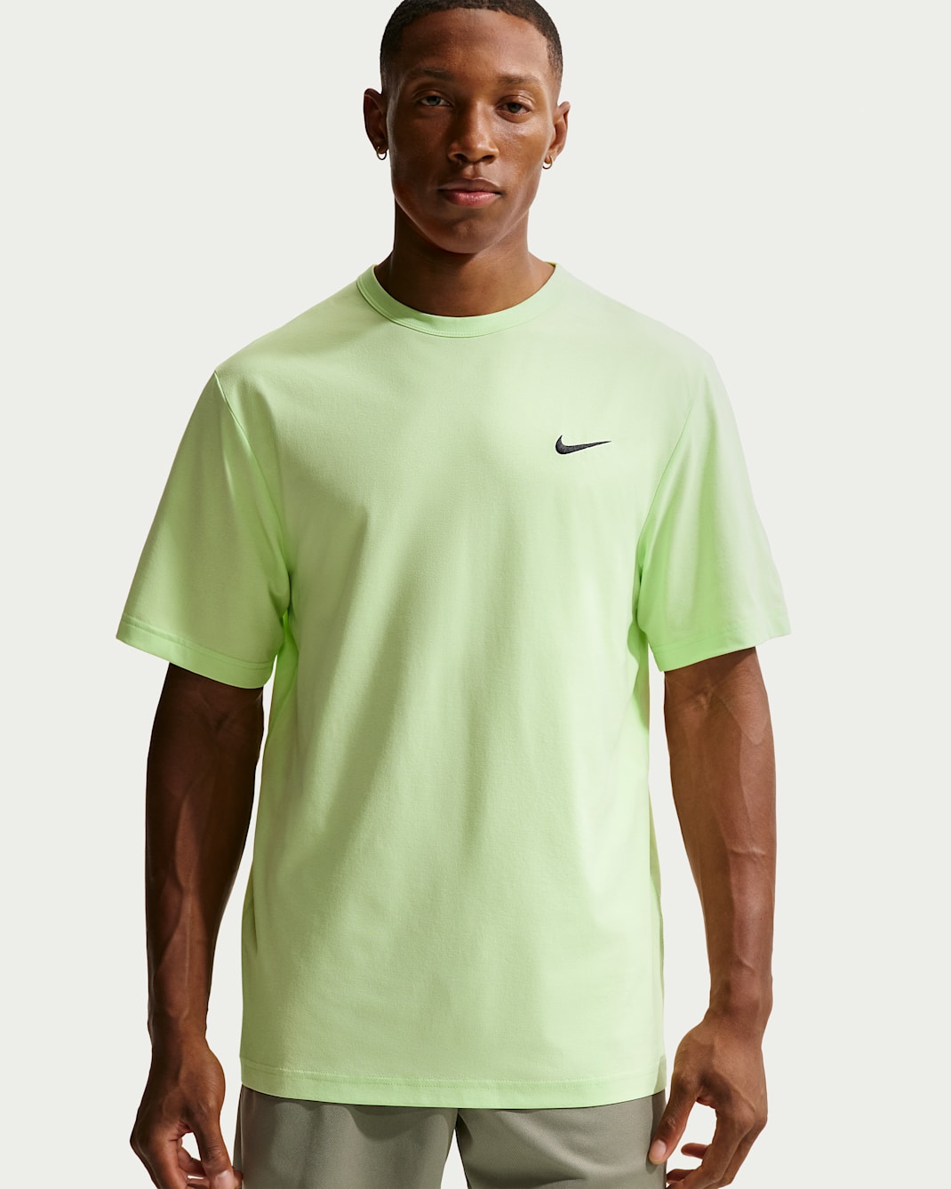 Nike Hyverse Men's Dri-FIT UV Training T-Shirt - Light Liquid Lime/Black