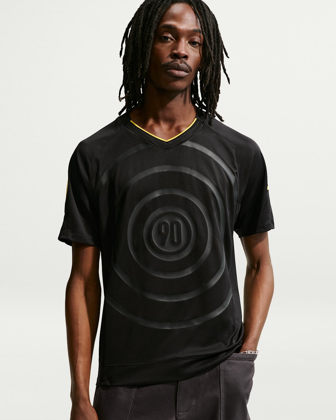 ナイキ マッド 90 コレクション “Laser 90” メンズユニフォームトップス - ブラック/ライトニング