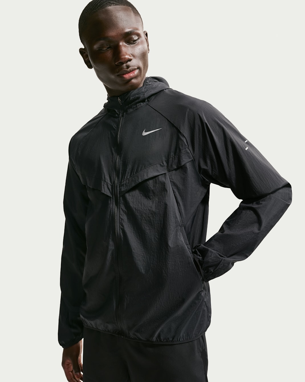 Nike Stride Men's Repel UV Running Jacket - Black/Black