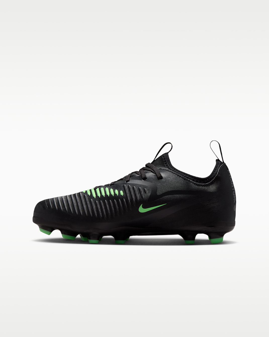 Nike Jr. Phantom 6 Low Academy Big Kids' Multi-Ground Soccer Cleats - Black/Black/Illusion Green