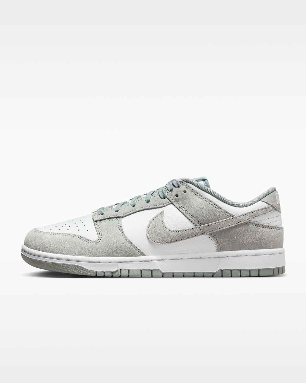 Nike Dunk Low Retro SE Leather/Suede Men's Shoes - White/Light Pumice