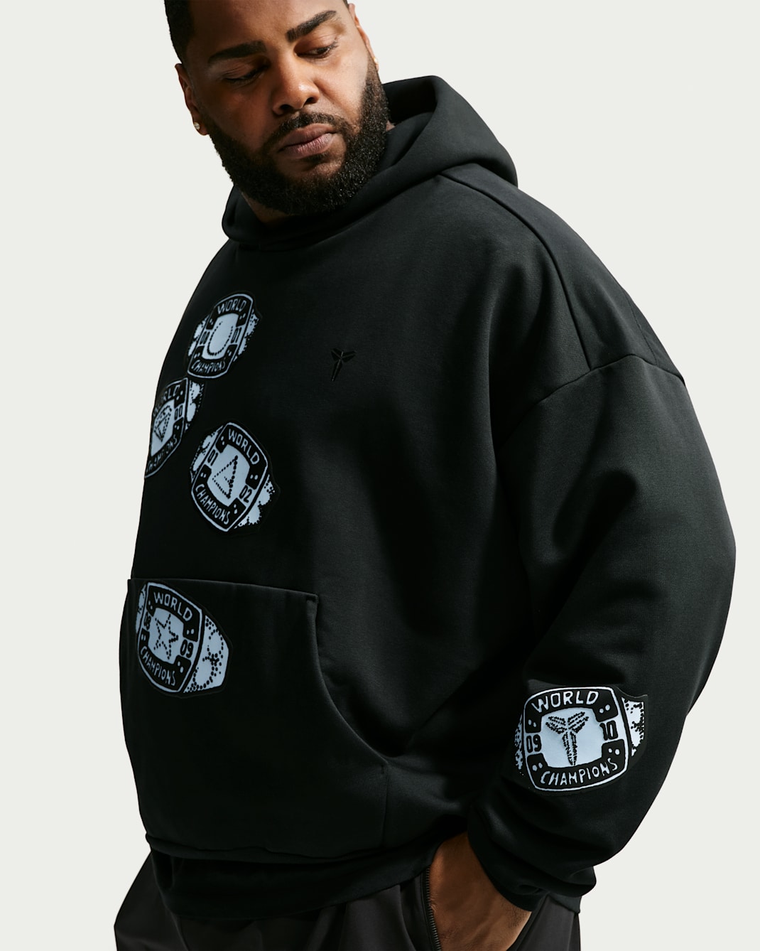 Kobe Nike Standard Issue Men's Therma-FIT Basketball Hoodie