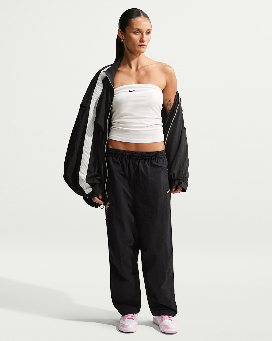 Nike Sportswear Women's Woven Pants - Black/White