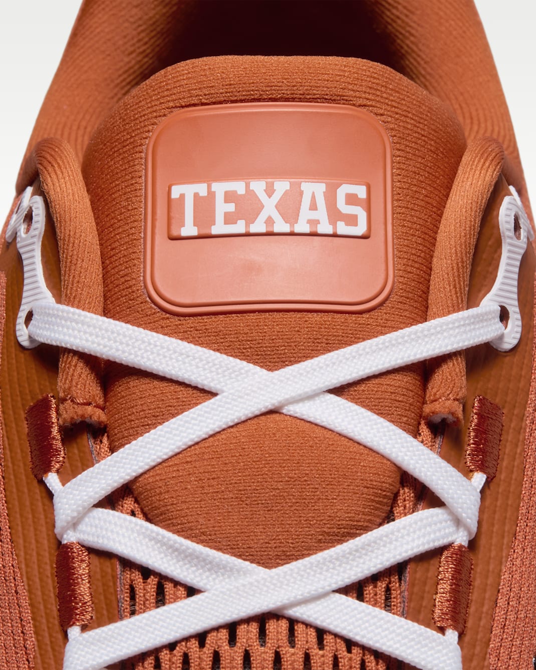 Nike College Vomero 18 (Texas) Men's Road Running Shoes