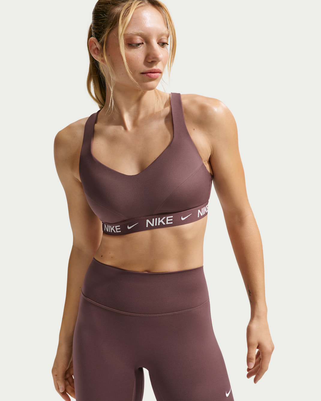 Brassière de sport réglable rembourrée à maintien supérieur Nike Indy pour femme - Tattoo/Sail