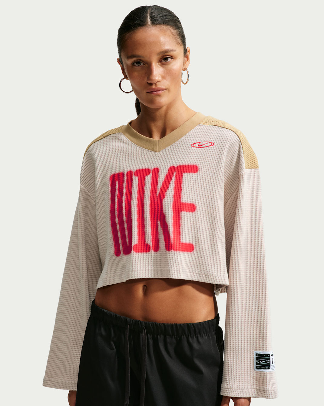 Nike Sportswear Women's Oversized Long-Sleeve Cropped Jersey - Cream II/Parachute Beige/University Red
