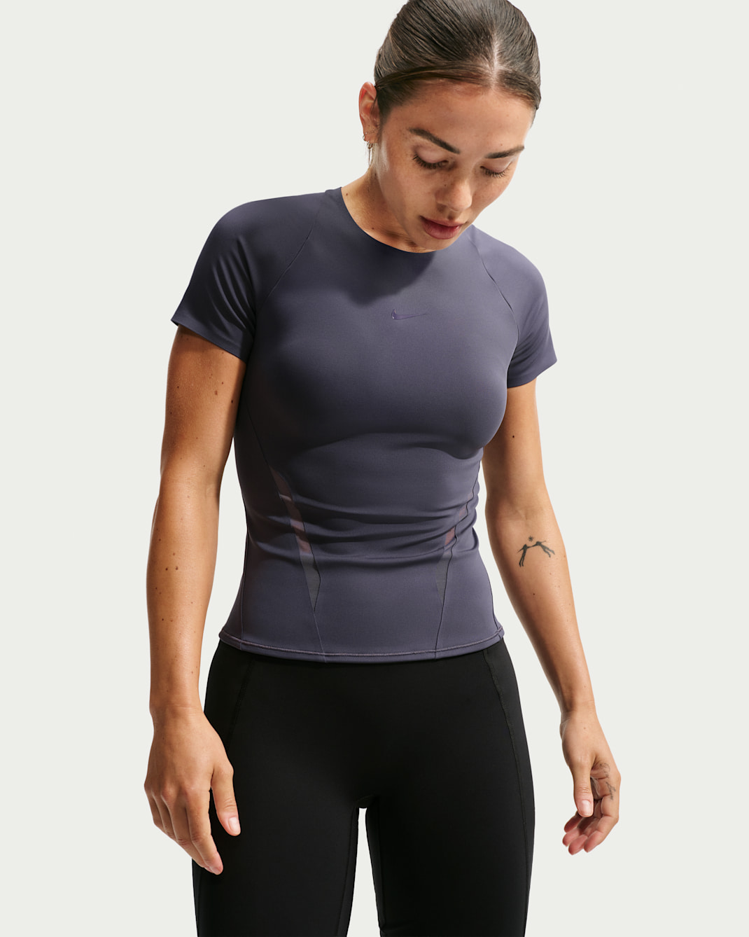 Nike Universa Women's Mesh Short-Sleeve Top - Gridiron/Gridiron/Purple Dynasty
