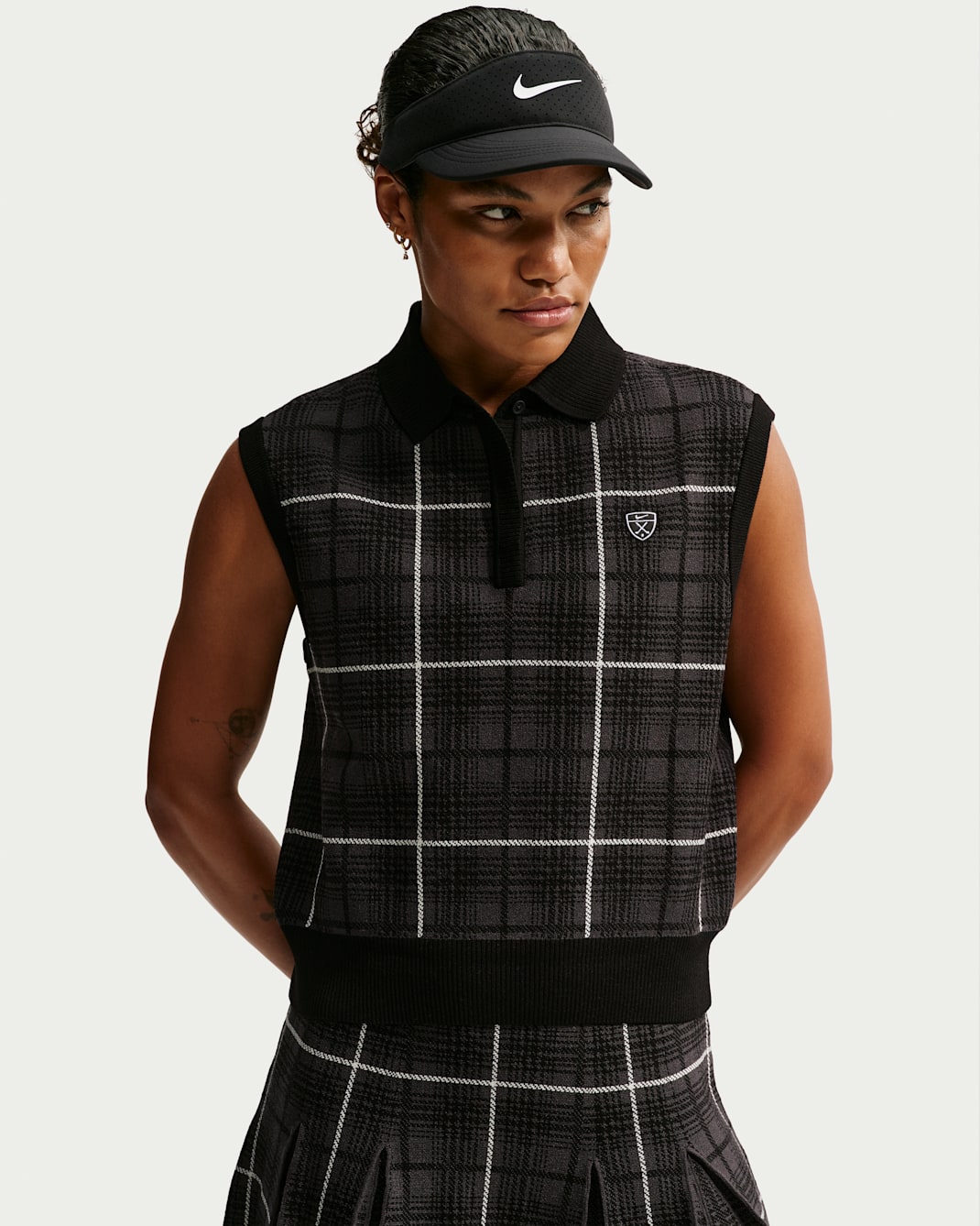 Nike Fairway Fresh Women's Plaid Golf Sweater Vest - Black/White