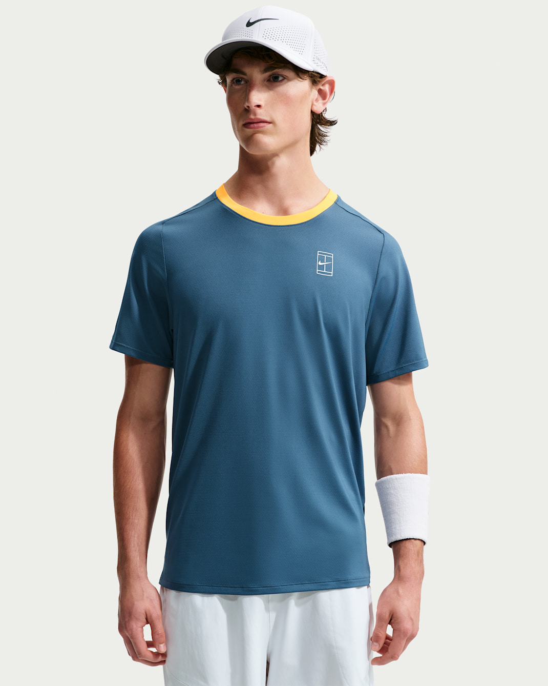 Haut de tennis Dri-FIT NikeCourt Advantage pour homme - New Slate/Laser Orange/Blanc