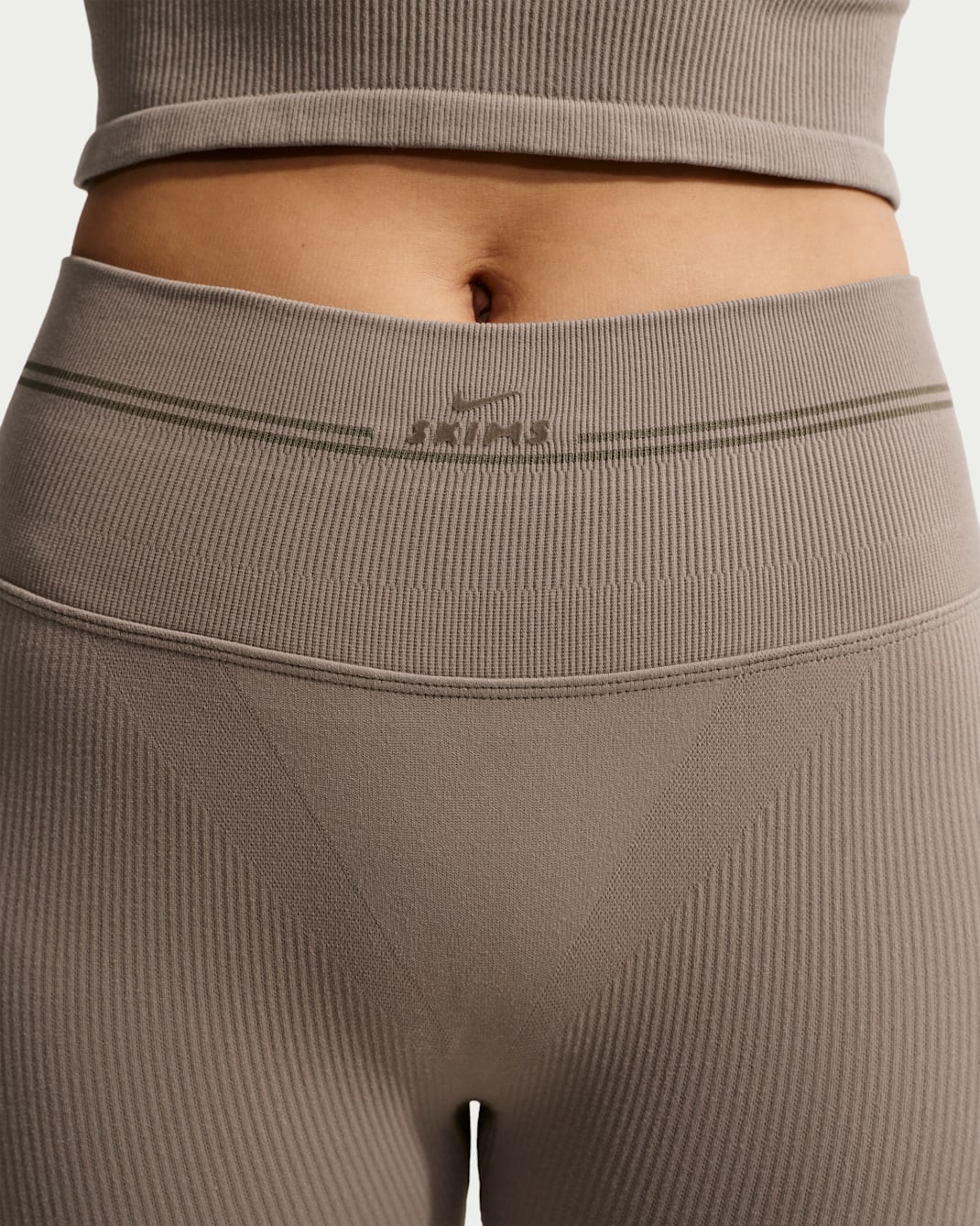 NikeSKIMS Ribbed Seamless Women's 5" Shorts