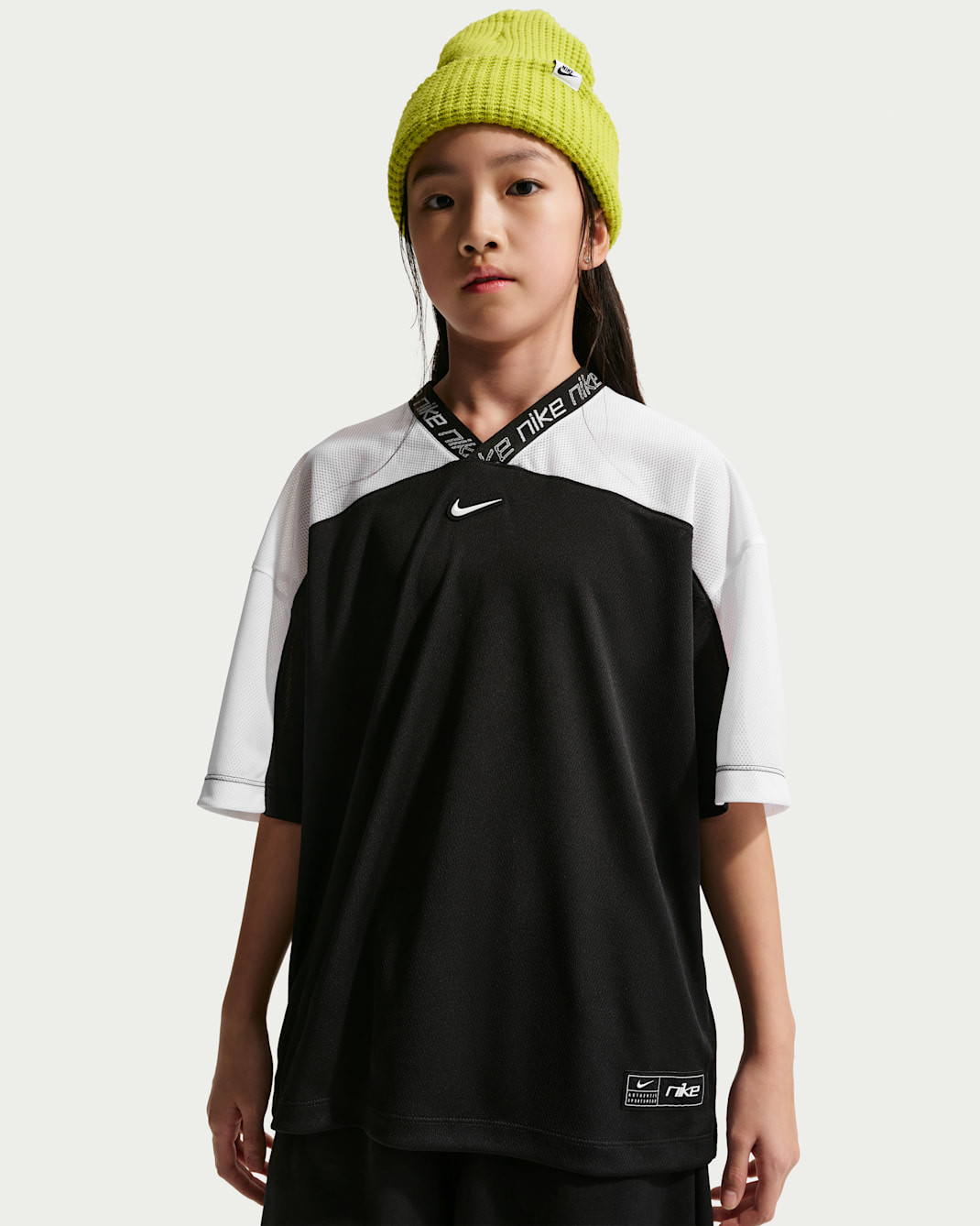 Nike Sportswear Older Kids' (Girls') Dri-FIT Jersey Top - Black/White