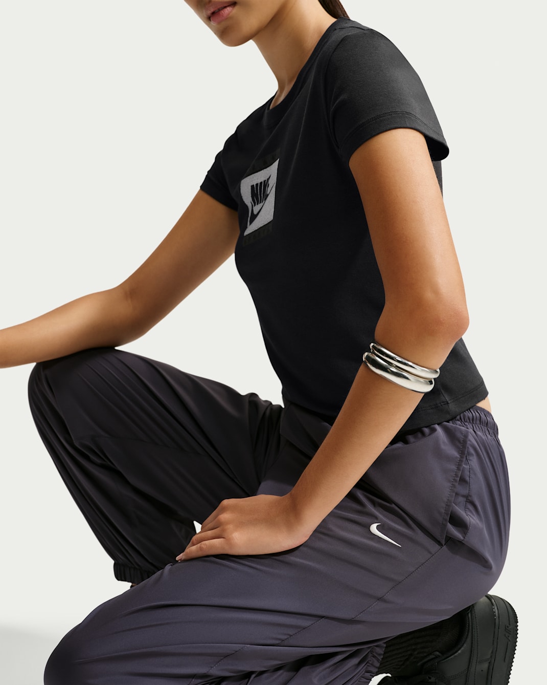 Nike Sportswear Women's Loose Mid-Rise UV Joggers