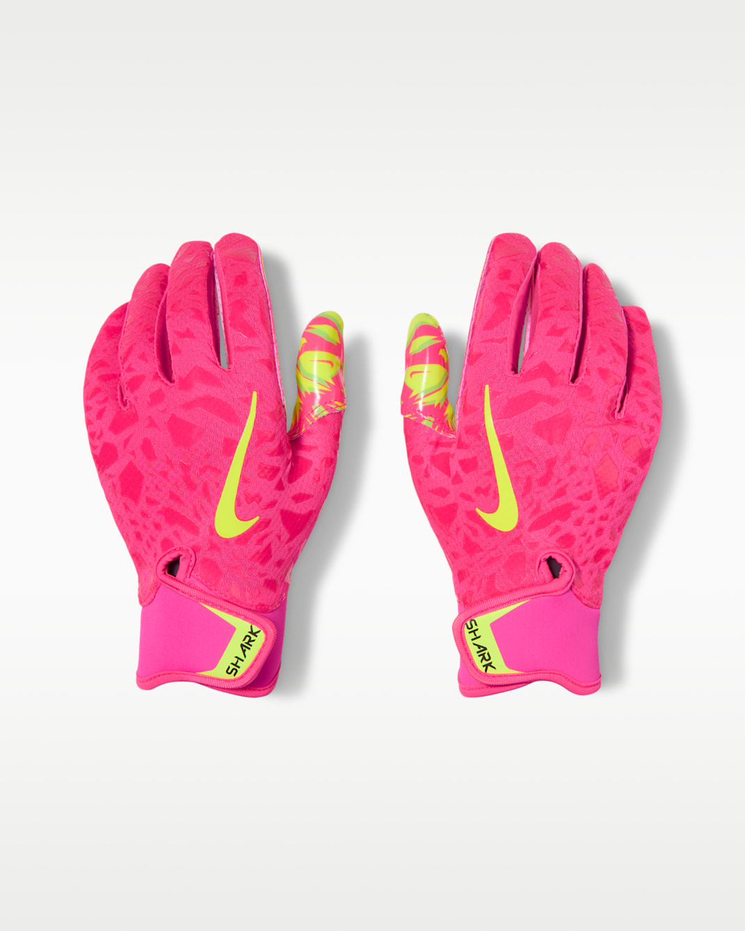Nike Shark 2.0 Big Kids' Football Gloves (1 Pair) - Hyper Pink/Volt