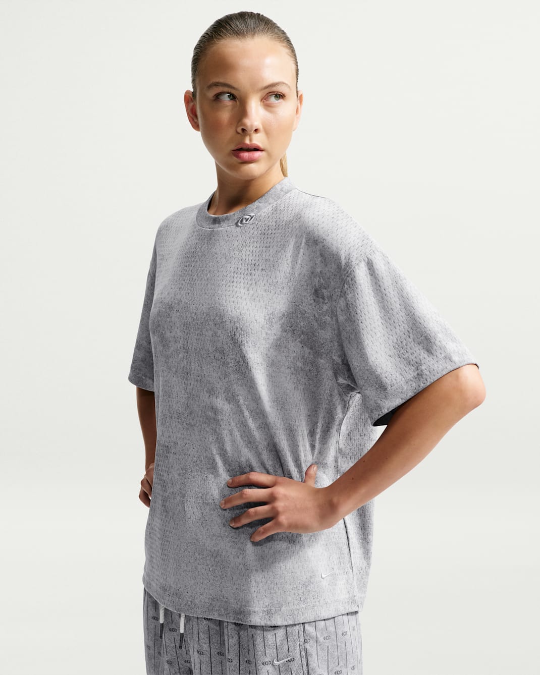 Caitlin Standard Issue Women's Aero-FIT Short-Sleeve Basketball Top - Wolf Grey/Wolf Grey