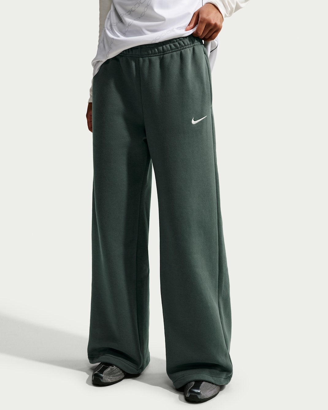 Nike Studio Fleece Medium Weight Women's Mid-Rise Wide-Leg Pants