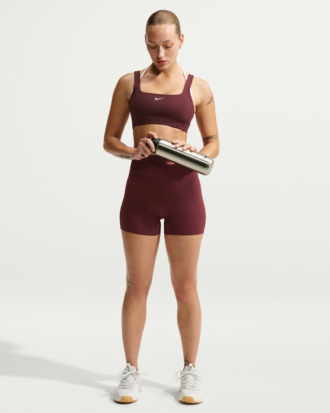 Nike One sports-BH med lett støtte til dame - Mystic Dates/Hvit