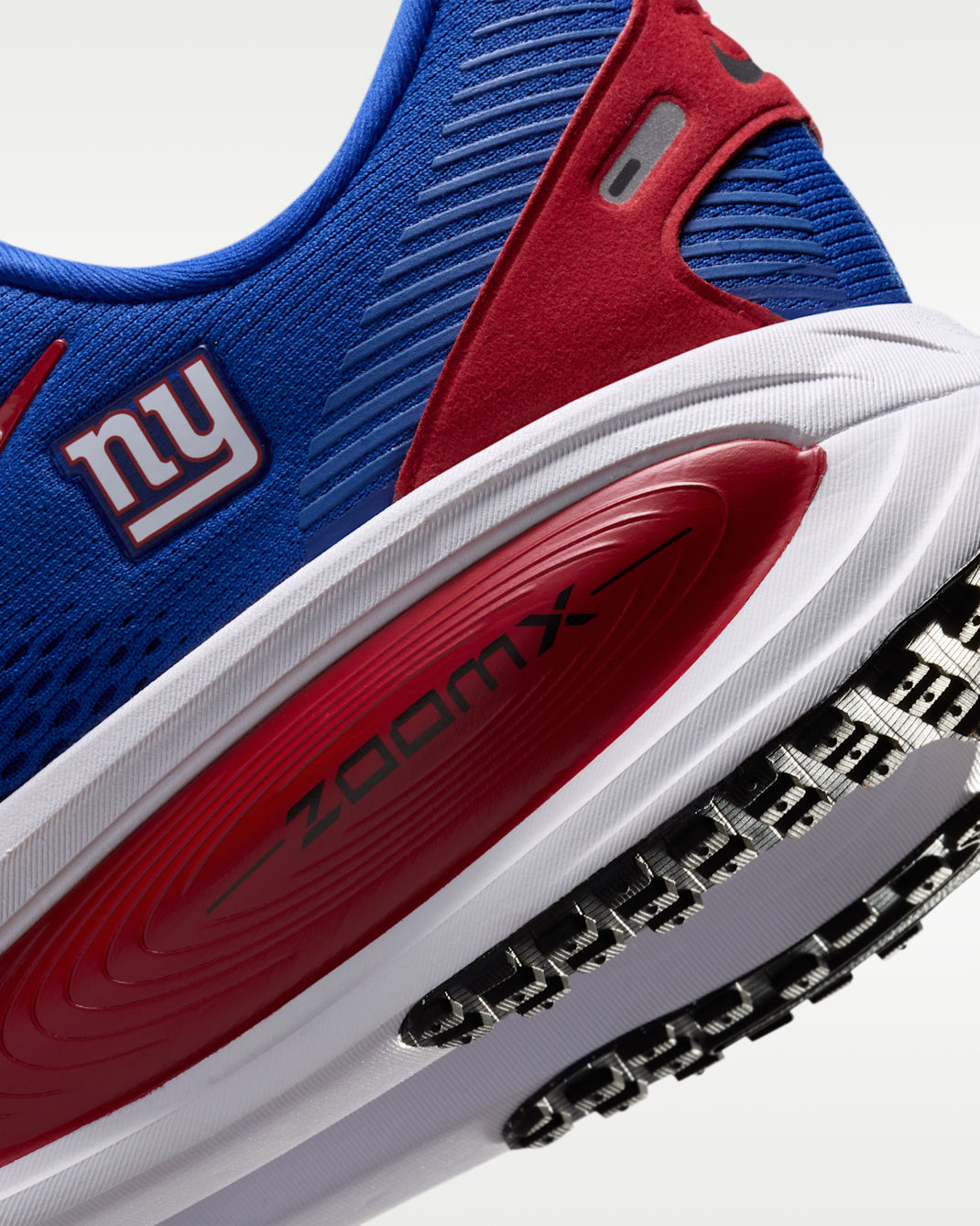 Nike Vomero 18 (New York Giants) Men's NFL Road Running Shoes
