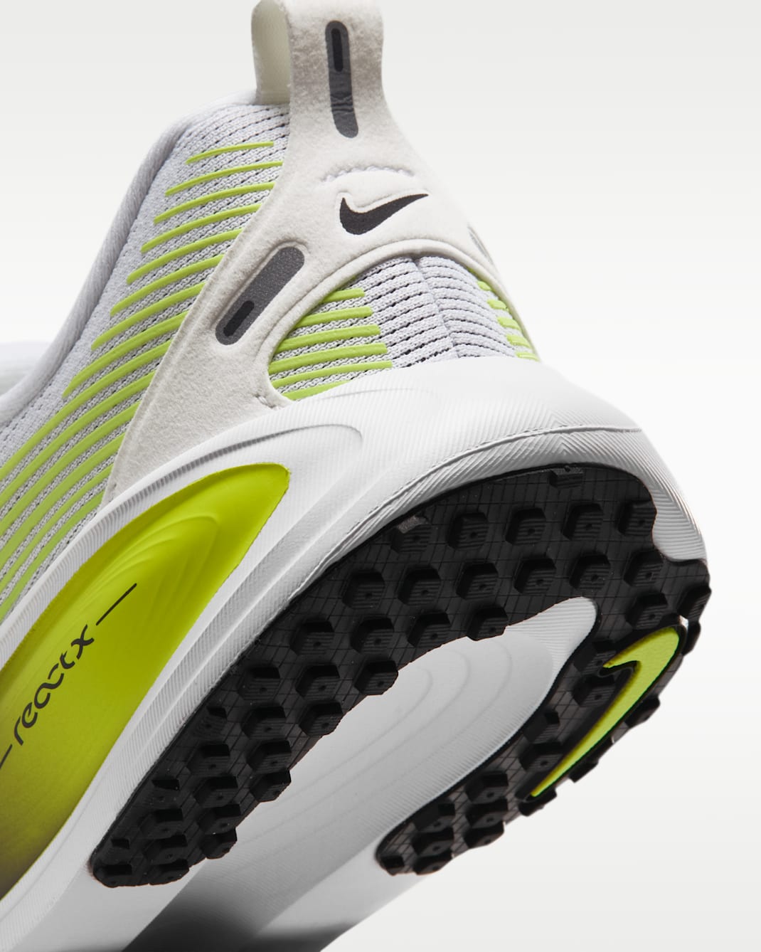 Nike Vomero 18 Big Kids' Road Running Shoes
