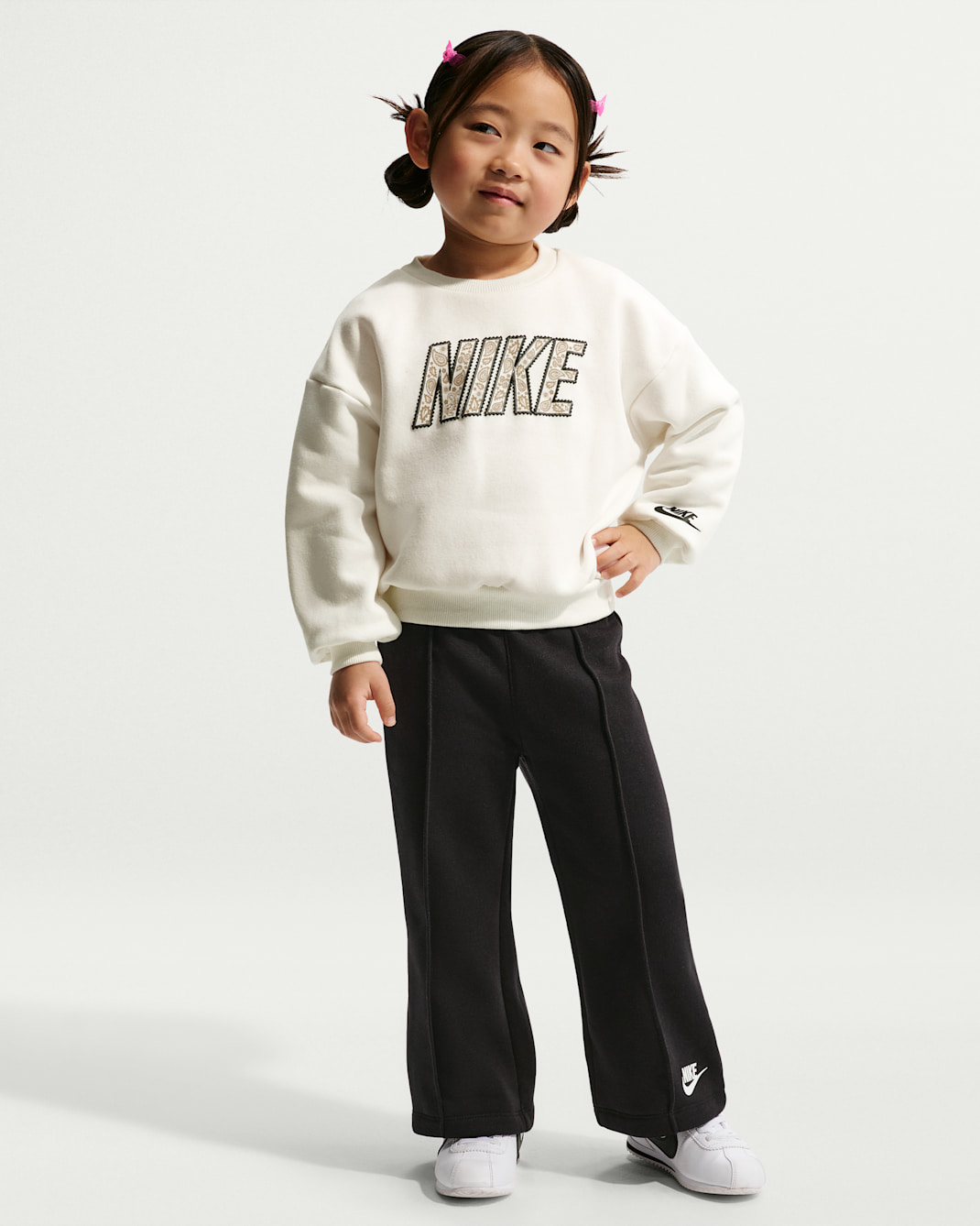 Conjunto de 2 piezas con pants de pierna ancha infantil Nike Retro Remix - Negro