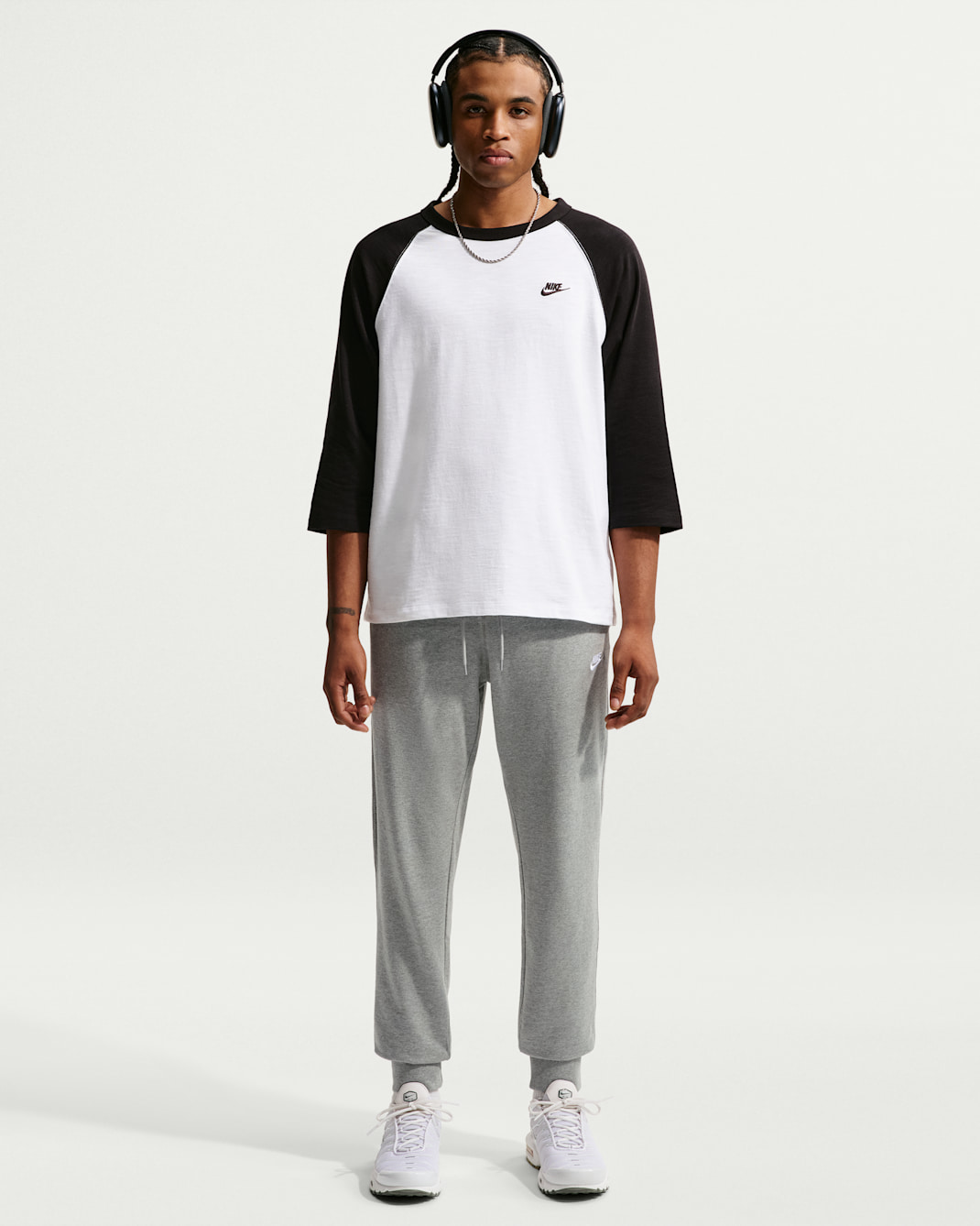 Nike Club Men's Knit Joggers - Dark Grey Heather/White