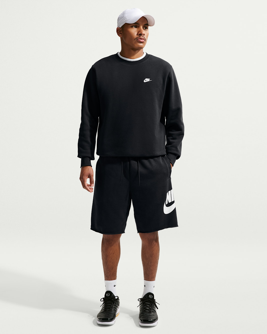 Nike Club Men's French Terry Alumni Shorts - Black/Black/White