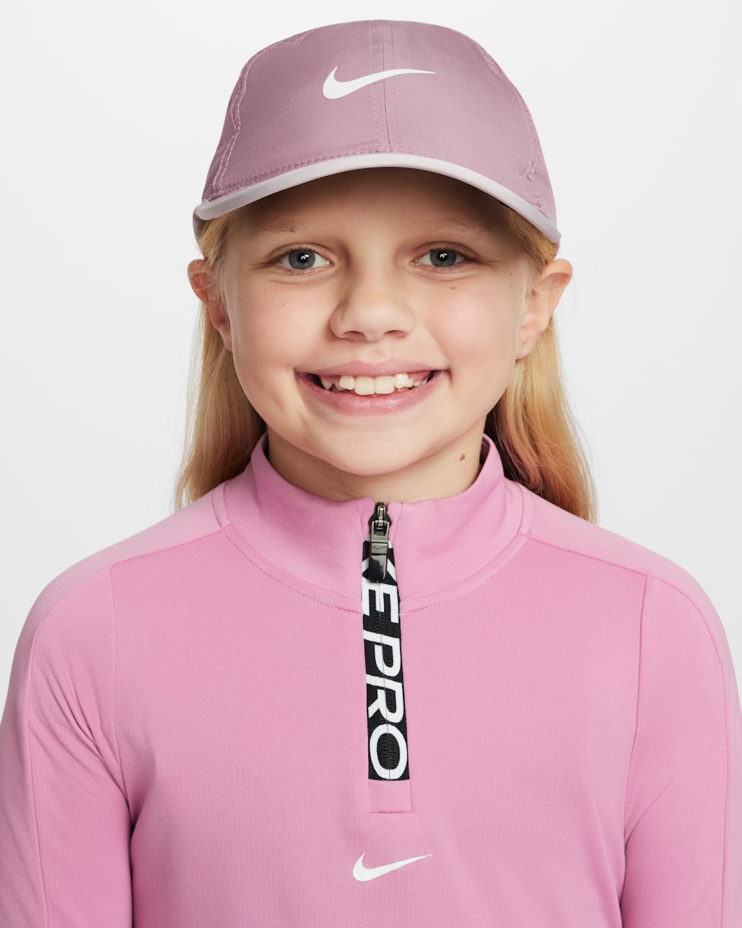 Gorra ligera desestructurada para niños Nike Dri-FIT Club - Polvo ciruela/Violeta platino/Blanco